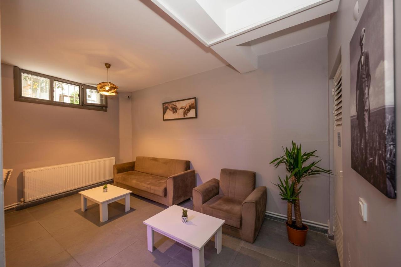 Taksim Square Hostel Istanbul Exterior foto